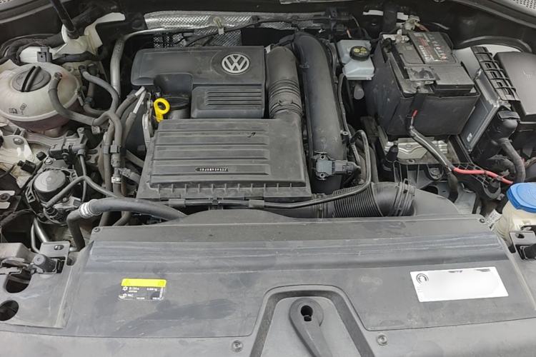 Used Volkswagen Tayron 2019 Teramont Edition 280TSI Two-Wheel Drive Luxury Model China VI Standard Engine Bay
