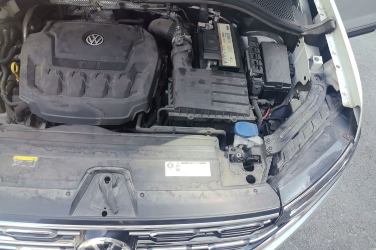 Used Volkswagen Tayron 2019 330TSI Two-Wheel Drive Luxury Model China VI Standard Engine Bay Left