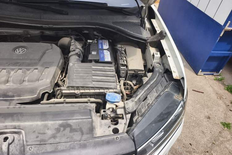 Used Volkswagen Tayron 2019 330TSI Two-Wheel Drive Luxury Model China VI Standard Engine Bay Left