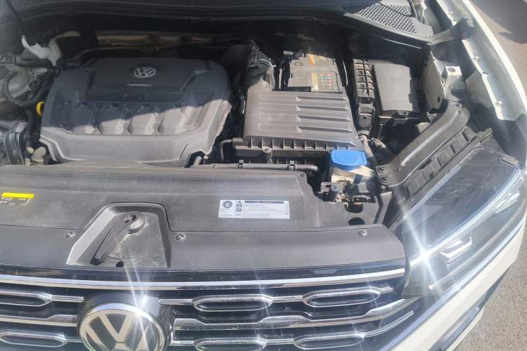 Used Volkswagen Tayron 2019 330TSI Two-Wheel Drive Luxury Model China VI Standard Engine Bay Left