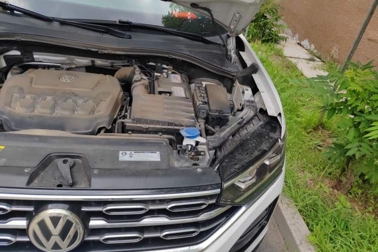 Used Volkswagen Tayron 2019 330TSI Two-Wheel Drive Luxury Model China VI Standard Engine Bay Left