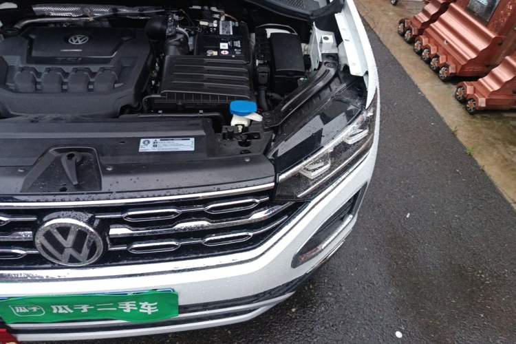 Used Volkswagen Tayron 2019 330TSI Two-Wheel Drive Luxury Model China VI Standard Engine Bay Left