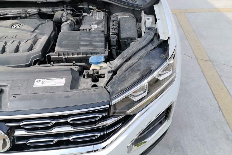 Used Volkswagen Tayron 2019 330TSI Four-Wheel Drive Luxury Version China VI Standard Engine Bay Left