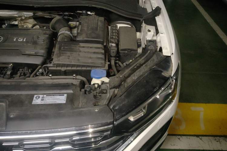 Used Volkswagen Tayron 2019 380TSI Four-Wheel Drive Prestige Model China VI Standard Engine Bay Left
