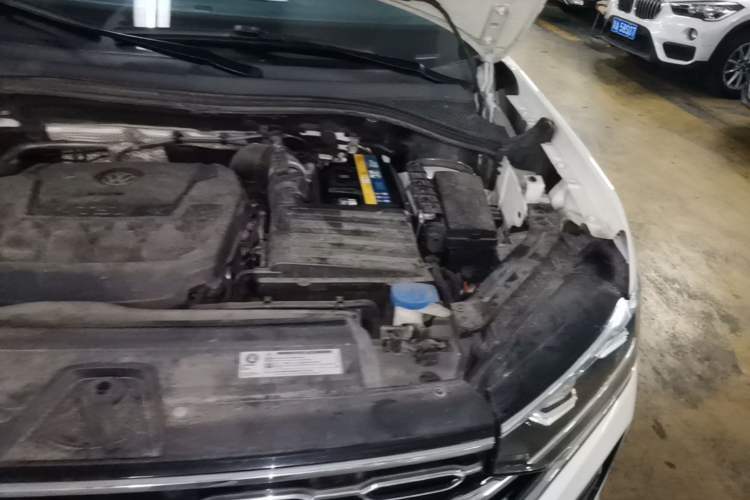 Used Volkswagen Tayron 2019 330TSI Two-Wheel Drive Luxury Model China VI Standard Engine Bay Left