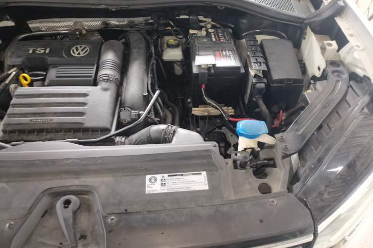 Used Volkswagen Tayron 2019 Teramont Edition 280TSI Two-Wheel Drive Luxury Model China VI Standard Engine Bay Left