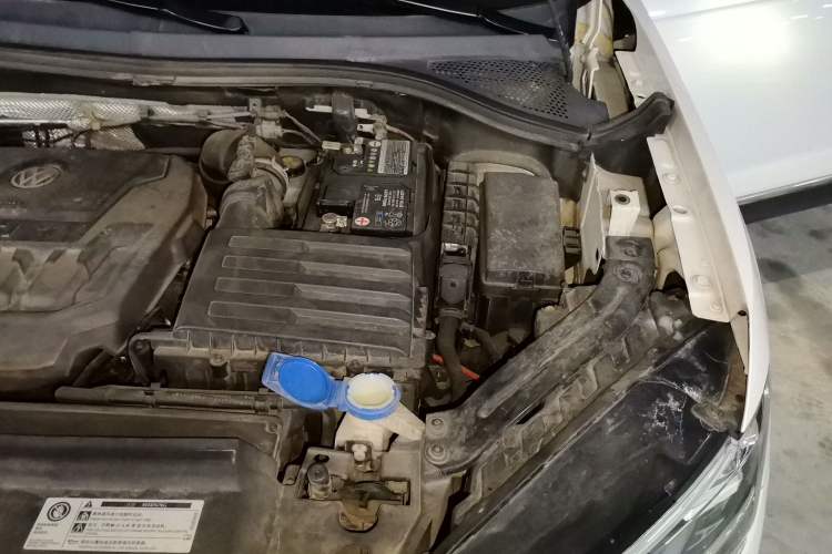 Used Volkswagen Tayron 2019 330TSI Two-Wheel Drive Luxury Model China VI Standard Engine Bay Left