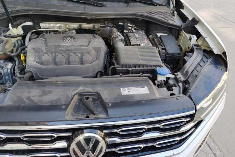 Used Volkswagen Tayron 2019 330TSI Two-Wheel Drive Luxury Model China VI Standard Engine Bay Left