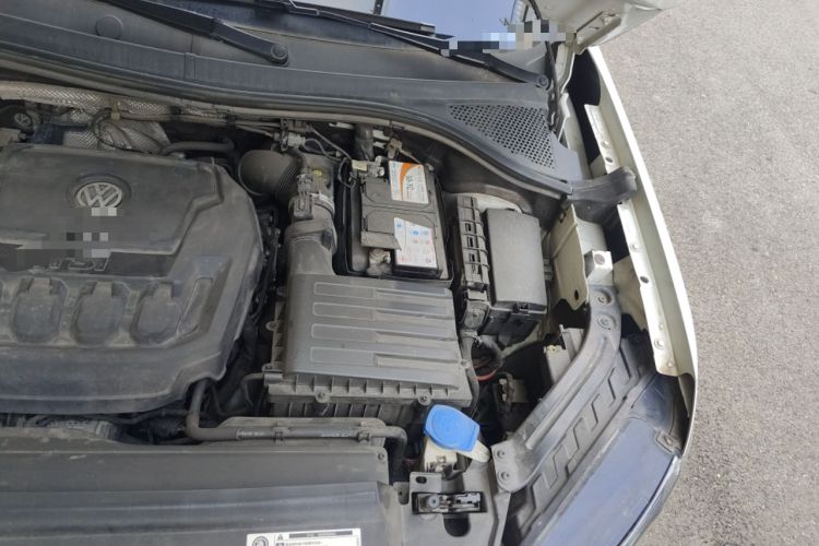 Used Volkswagen Tayron 2019 330TSI Two-Wheel Drive Luxury Model China VI Standard Engine Bay Left