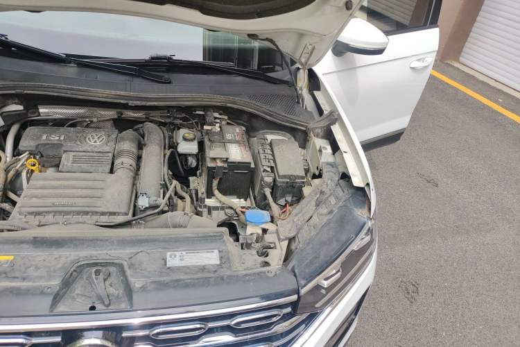 Used Volkswagen Tayron 2019 Teramont Edition 280TSI Two-Wheel Drive Luxury Model China VI Standard Engine Bay Left