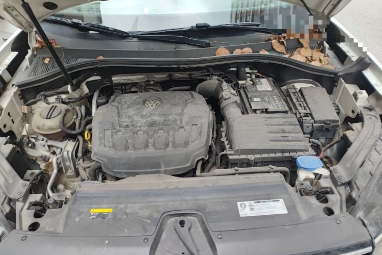 Used Volkswagen Tayron 2019 330TSI Four-Wheel Drive Luxury Version China VI Standard Engine Bay