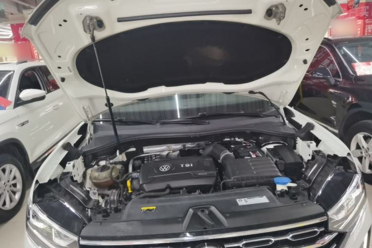 Used Volkswagen Tayron 2019 380TSI Four-Wheel Drive Prestige Model China VI Standard Engine Bay