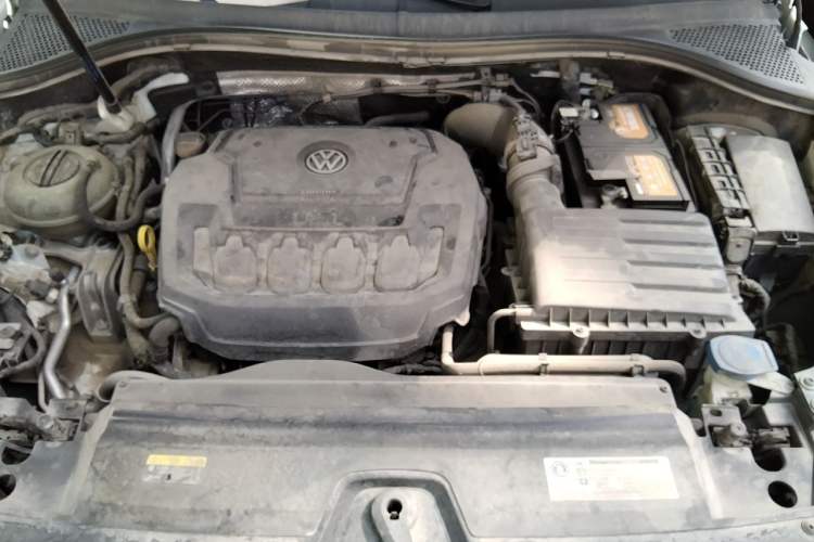 Used Volkswagen Tayron 2019 330TSI Four-Wheel Drive Luxury Version China VI Standard Engine Bay