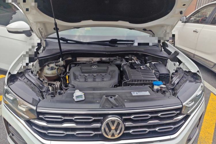 Used Volkswagen Tayron 2019 330TSI Two-Wheel Drive Luxury Model China VI Standard Engine Bay