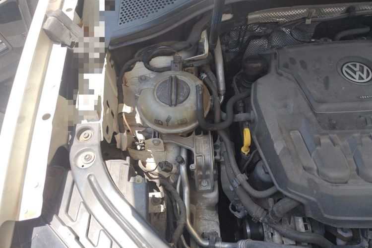 Used Volkswagen Tayron 2019 330TSI Two-Wheel Drive Luxury Model China VI Standard Engine Bay Right