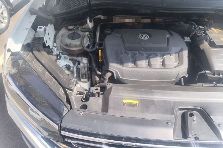 Used Volkswagen Tayron 2019 330TSI Two-Wheel Drive Luxury Model China VI Standard Engine Bay Right
