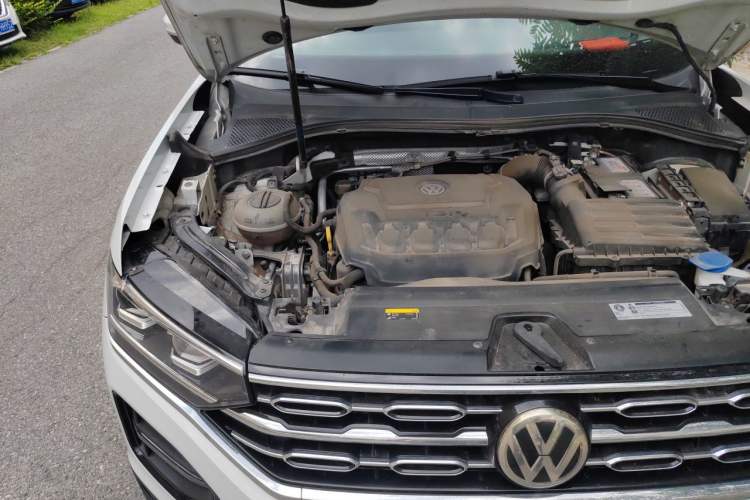 Used Volkswagen Tayron 2019 330TSI Two-Wheel Drive Luxury Model China VI Standard Engine Bay Right
