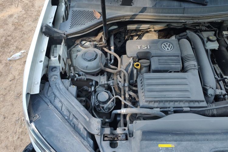 Used Volkswagen Tayron 2019 Teramont Edition 280TSI Two-Wheel Drive Luxury Model China VI Standard Engine Bay Right