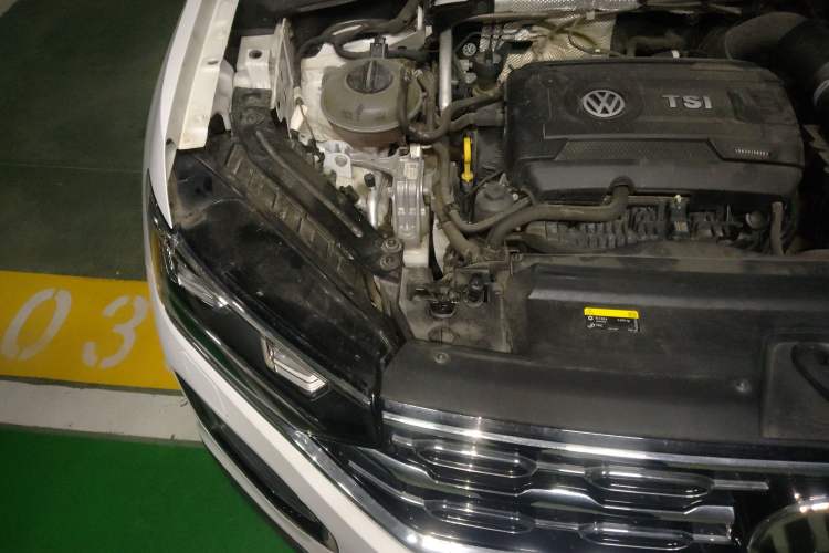 Used Volkswagen Tayron 2019 380TSI Four-Wheel Drive Prestige Model China VI Standard Engine Bay Right