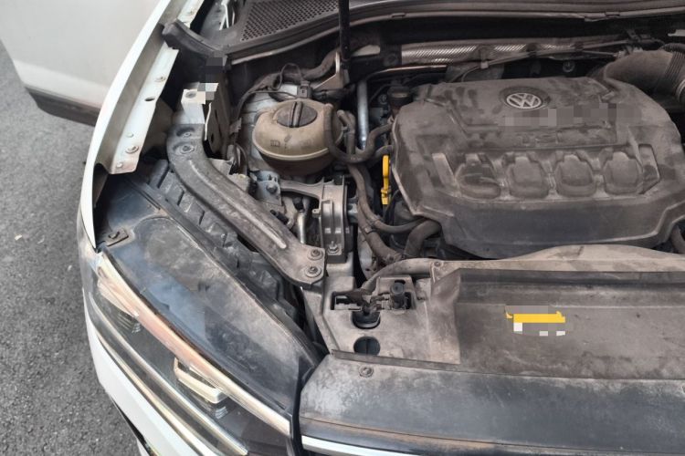 Used Volkswagen Tayron 2019 330TSI Two-Wheel-Drive Luxury Version China V Emission Standard Engine Bay Right