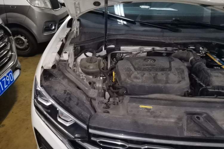Used Volkswagen Tayron 2019 330TSI Two-Wheel Drive Luxury Model China VI Standard Engine Bay Right