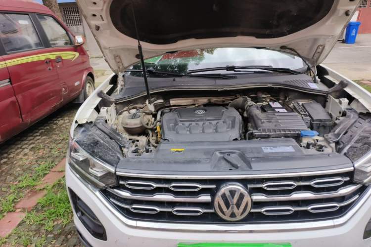 Used Volkswagen Tayron 2019 330TSI Two-Wheel-Drive Luxury Version China V Emission Standard Engine Bay Right