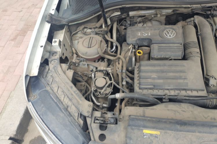Used Volkswagen Tayron 2019 Teramont Edition 280TSI Two-Wheel Drive Luxury Model China VI Standard Engine Bay Right