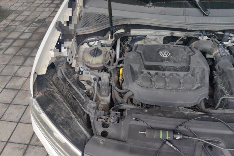 Used Volkswagen Tayron 2019 330TSI Two-Wheel-Drive Luxury Version China V Emission Standard Engine Bay Right