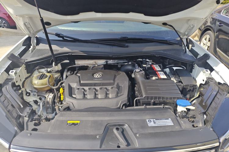 Used Volkswagen Tayron 2019 330TSI Four-Wheel Drive Luxury Version China V Standard Engine Bay