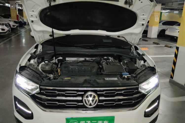 Used Volkswagen Tayron 2019 330TSI Two-Wheel Drive Luxury Model China VI Standard Engine Bay