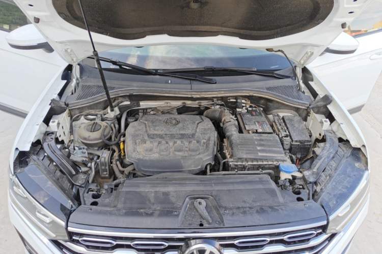Used Volkswagen Tayron 2019 330TSI Two-Wheel Drive Luxury Model China VI Standard Engine Bay