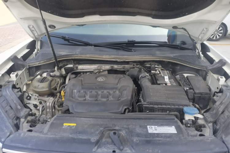 Used Volkswagen Tayron 2019 330TSI Four-Wheel Drive Luxury Version China VI Standard Engine Bay