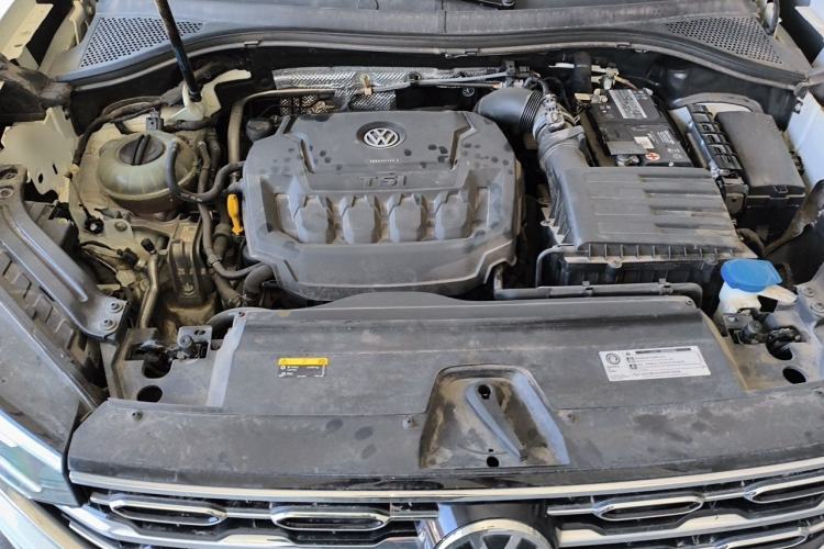 Used Volkswagen Tayron 2019 330TSI Four-Wheel Drive Luxury Version China VI Standard Engine Bay