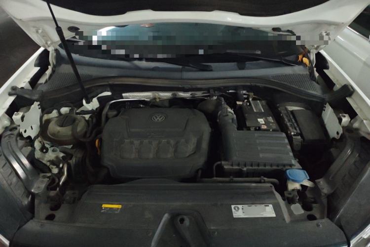 Used Volkswagen Tayron 2019 330TSI Two-Wheel Drive Luxury Model China VI Standard Engine Bay