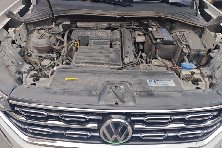 Used Volkswagen Tayron 2019 Teramont Edition 280TSI Two-Wheel Drive Luxury Model China VI Standard Engine Bay