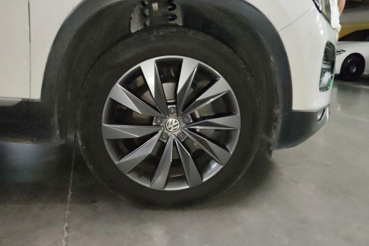 Used Volkswagen Tayron 2019 330TSI Two-Wheel Drive Luxury Model China VI Standard Exterior 1