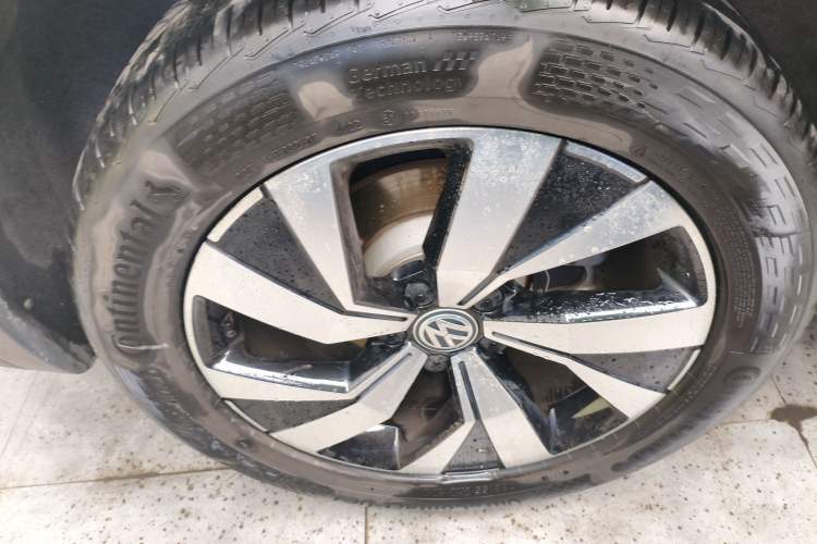 Used Volkswagen Tayron 2019 330TSI Two-Wheel Drive Luxury Model China VI Standard Exterior 2