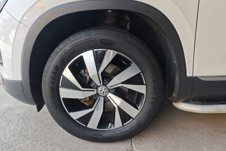 Used Volkswagen Tayron 2019 Teramont Edition 280TSI Two-Wheel Drive Luxury Model China VI Standard Exterior 4