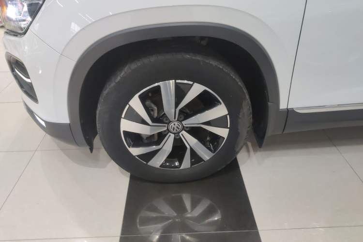 Used Volkswagen Tayron 2019 330TSI Two-Wheel Drive Luxury Model China VI Standard Exterior 4