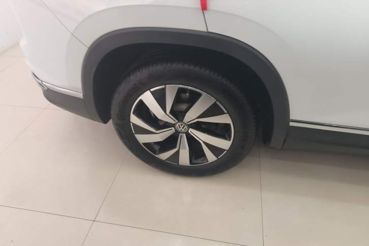 Used Volkswagen Tayron 2019 330TSI Two-Wheel Drive Luxury Model China VI Standard Exterior 5