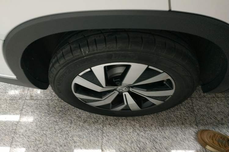 Used Volkswagen Tayron 2019 330TSI Two-Wheel Drive Luxury Model China VI Standard Exterior 5
