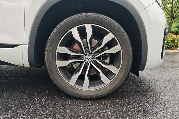 Used Volkswagen Tayron 2019 380TSI Four-Wheel Drive R-Line China VI-standard Exterior 5