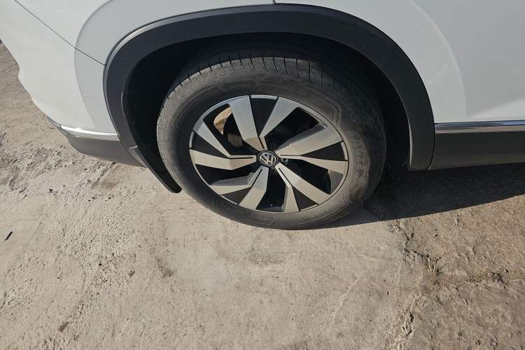 Used Volkswagen Tayron 2019 330TSI Two-Wheel Drive Luxury Model China VI Standard Exterior 8