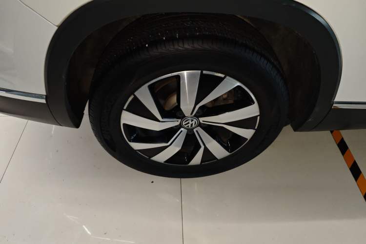 Used Volkswagen Tayron 2019 330TSI Two-Wheel Drive Luxury Model China VI Standard Exterior 8