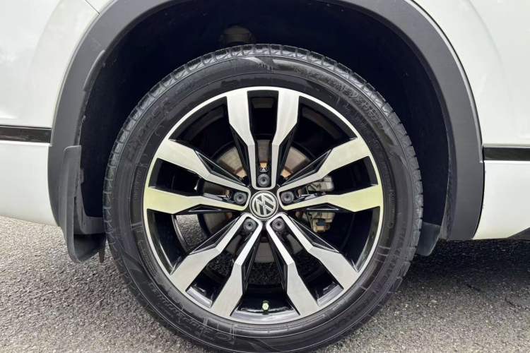 Used Volkswagen Tayron 2019 380TSI Four-Wheel Drive R-Line China VI-standard Exterior 8