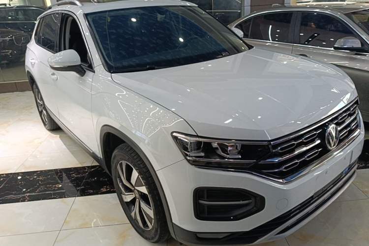 Used Volkswagen Tayron 2019 330TSI Two-Wheel Drive Luxury Model China VI Standard Front Right 45 Deg