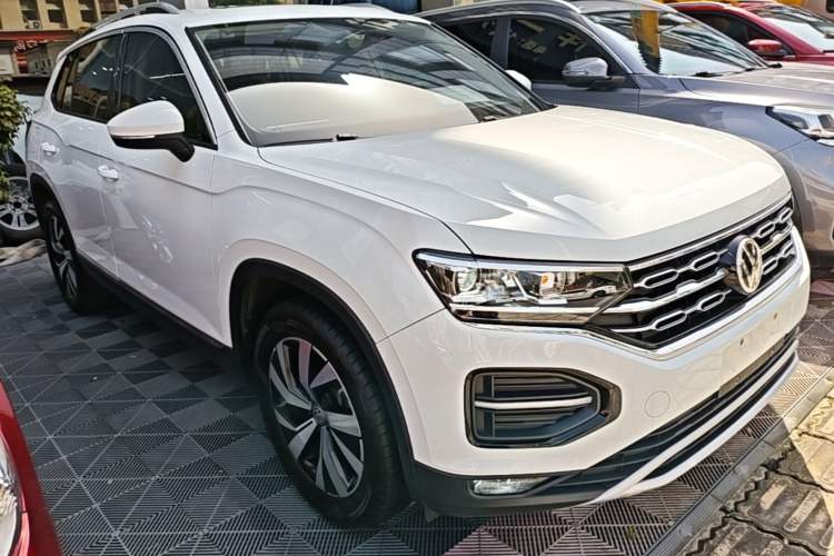 Used Volkswagen Tayron 2019 330TSI Two-Wheel-Drive Luxury Version China V Emission Standard Front Right 45 Deg
