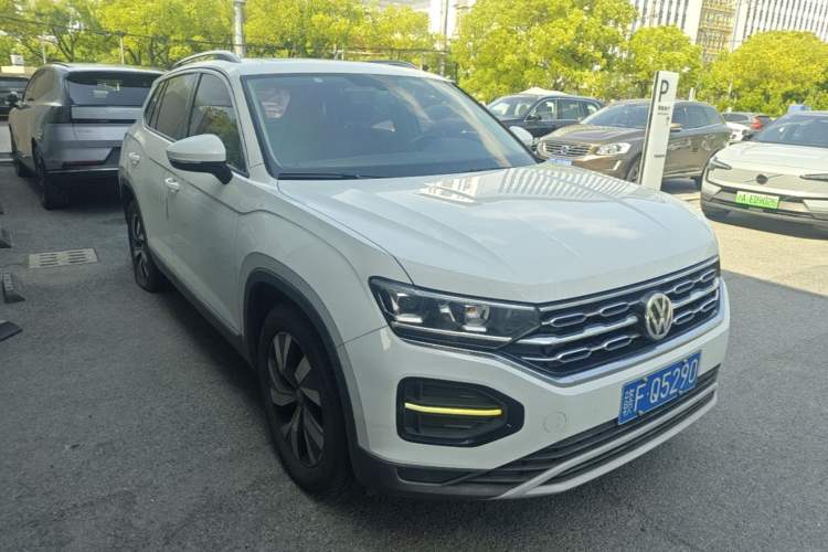 Used Volkswagen Tayron 2019 330TSI Two-Wheel-Drive Luxury Version China V Emission Standard Front Right 45 Deg