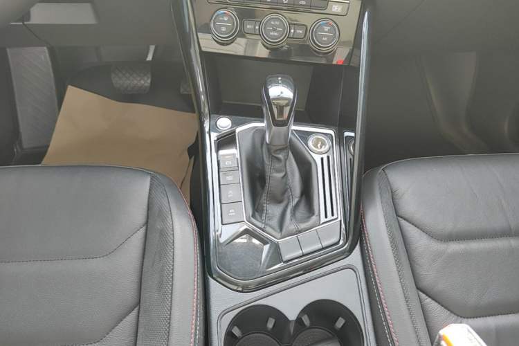 Used Volkswagen Tayron 2019 Teramont Edition 280TSI Two-Wheel Drive Luxury Model China VI Standard Gear Lever