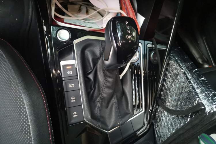 Used Volkswagen Tayron 2019 330TSI Two-Wheel Drive Luxury Model China VI Standard Gear Lever